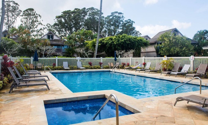 Princeville Apartment | Princeville Sands Studio with Pool and Hot Tub (137-B)