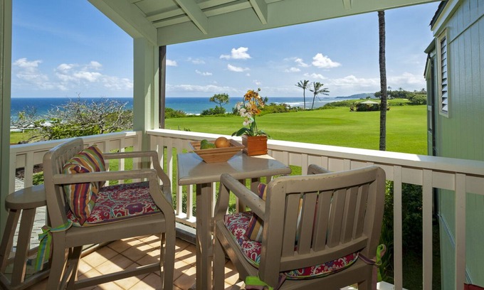 Princeville Condo | Upstairs Corner Unit with Great Ocean Views! Close to Beaches/Golfing/Shops