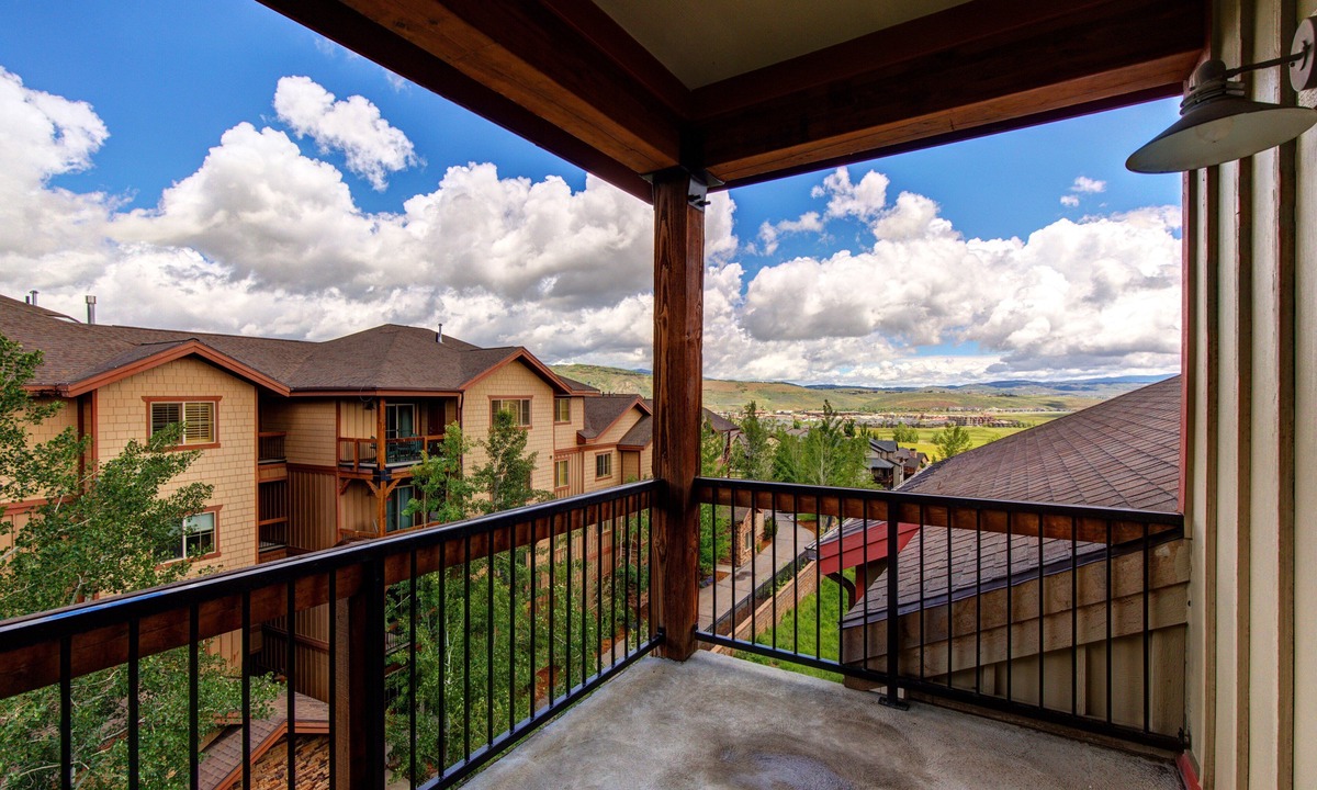 Bear Hollow Village Condo | Enjoy Luxury Community Amenities, Pet-friendly & Free Shuttle- Near Utah Olympic Park!