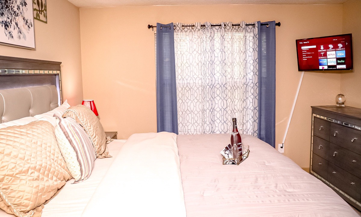 Loganville Apartment | Quiet place pet friendly with pool🏊‍♂️ and gym🏋‍♂️
