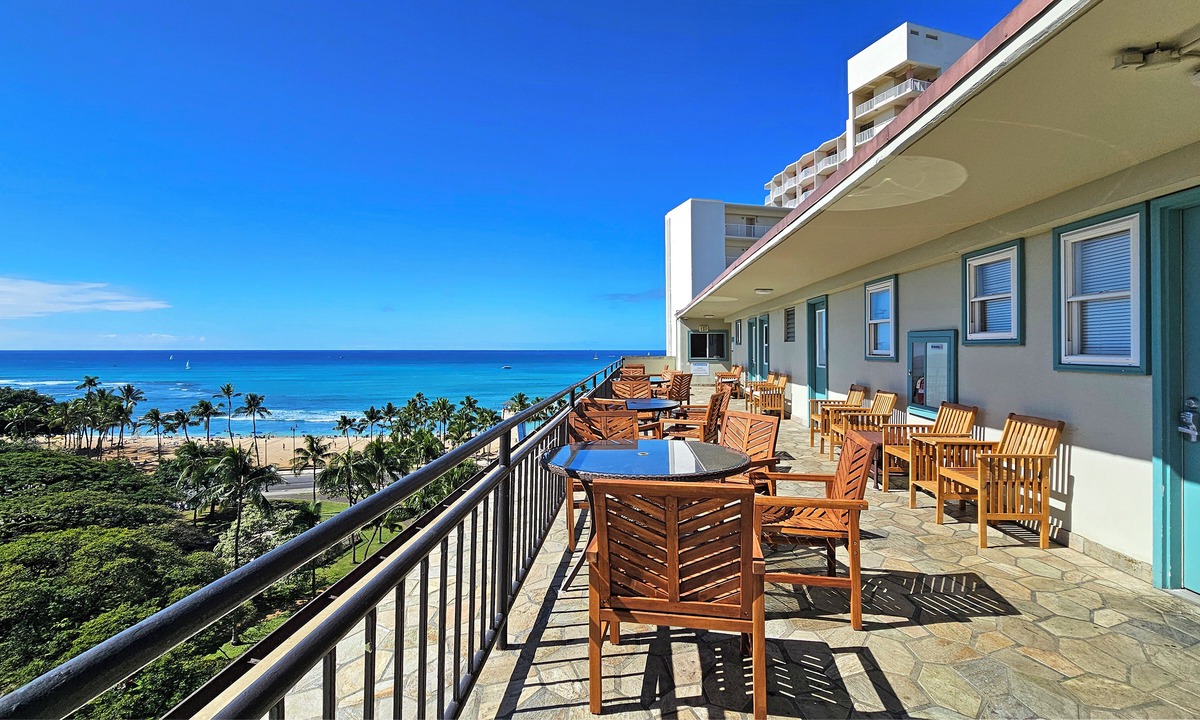Waikiki Apartment | Waikiki Grand Hotel® 1002-❀Sundeck level—❁Best Location in Waikiki❃
