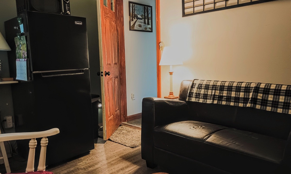 Queensbury Apartment | Cozy 1 bedroom efficiency in a forest-like setting near Lake George and Saratoga