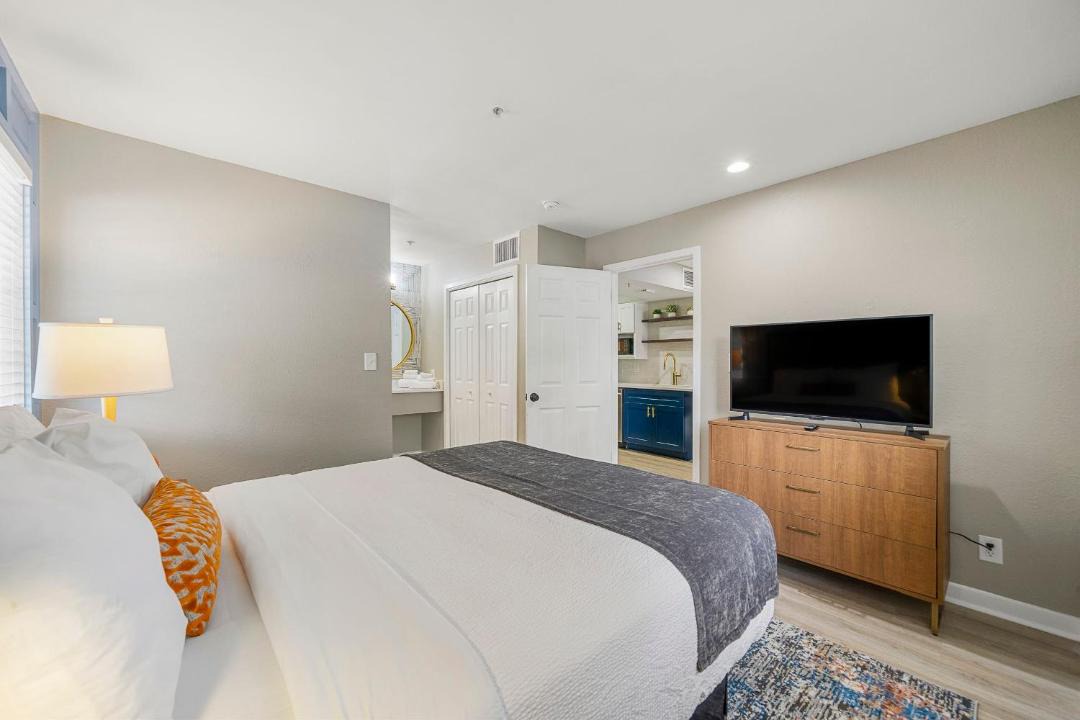 Garden Hills Apartment | Newly Renovated Atlanta Gem: Central Buckhead Apt