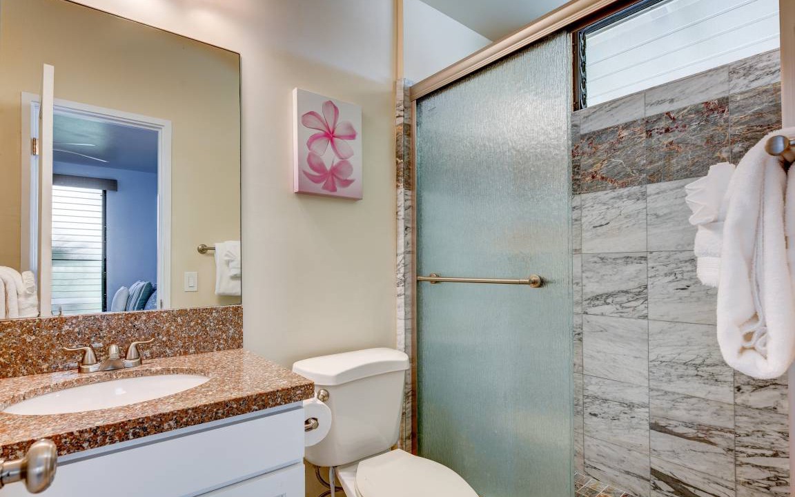 Photo of Bathroom in Poipu
