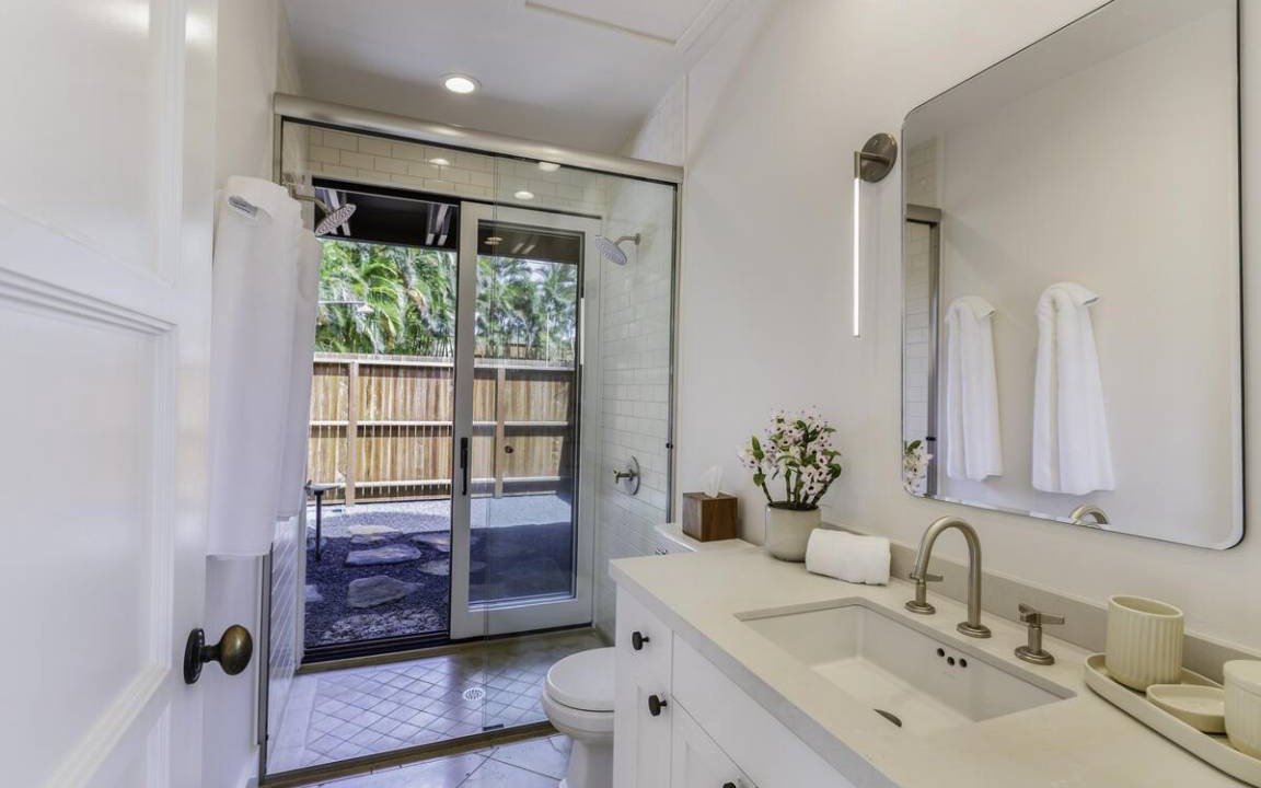 Photo of Bathroom in Kilauea