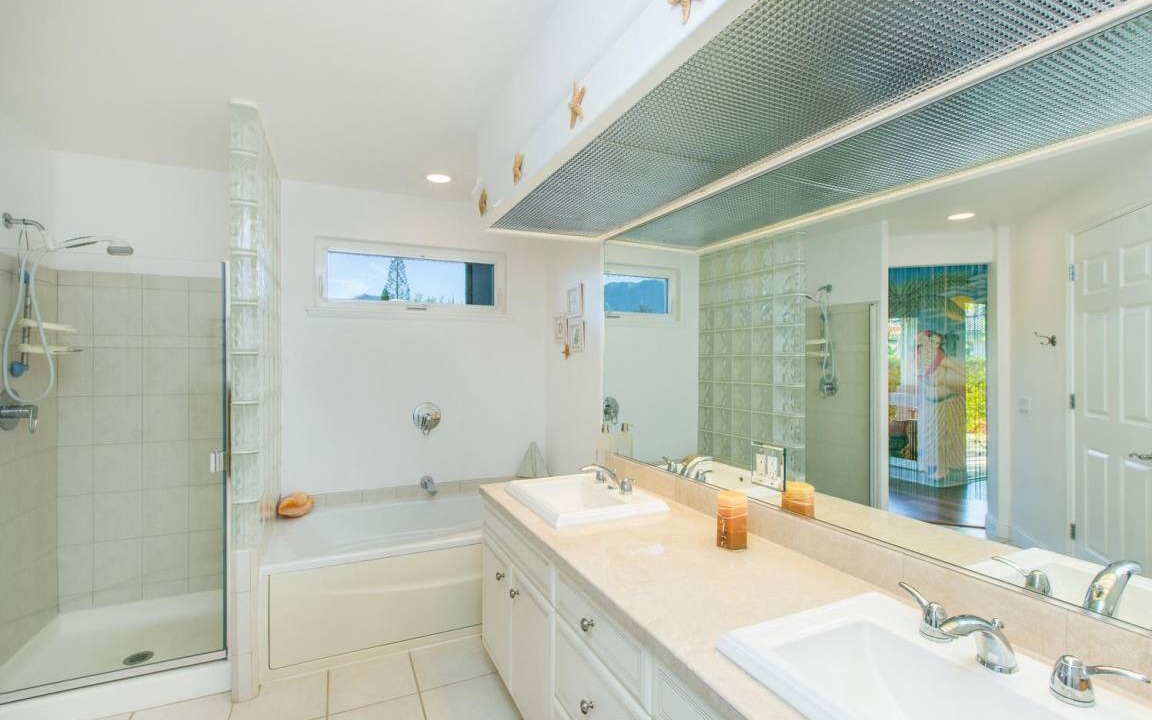 Photo of Bathroom in Princeville