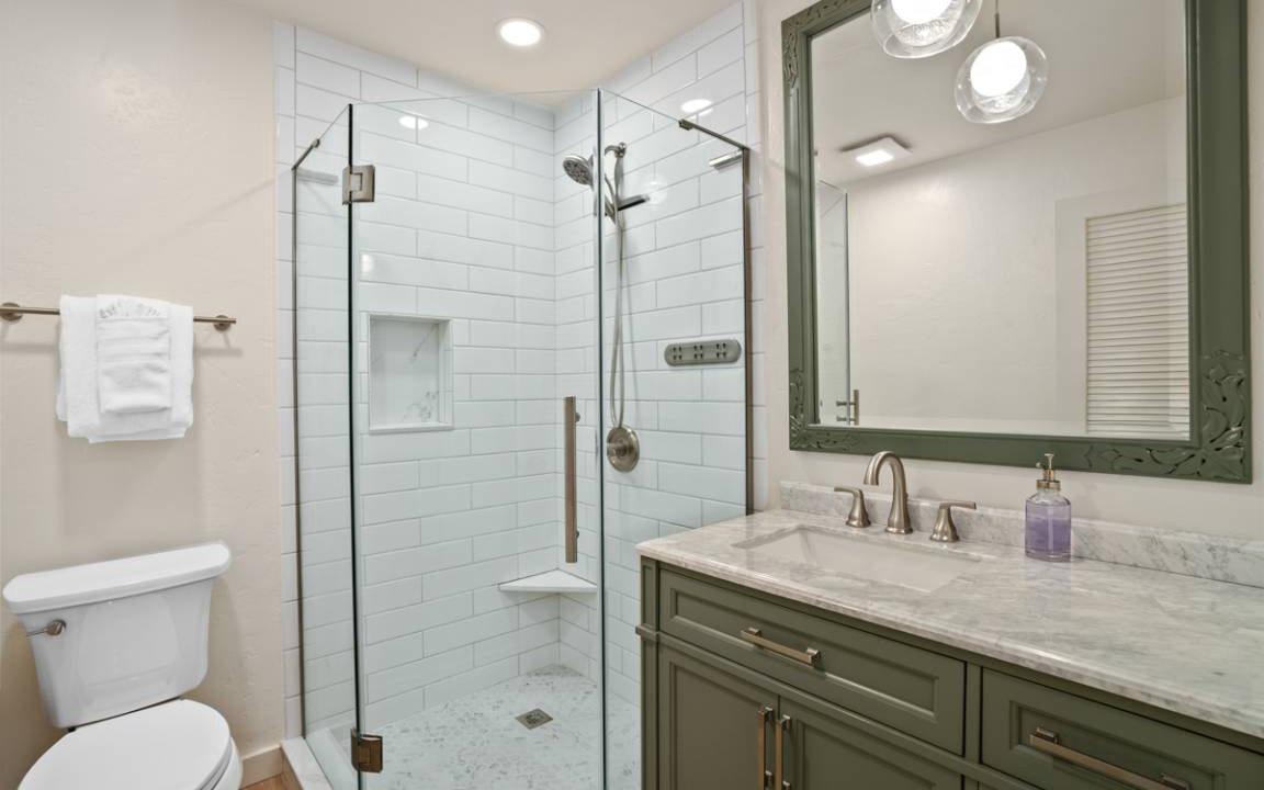 Photo of Bathroom in Lihue