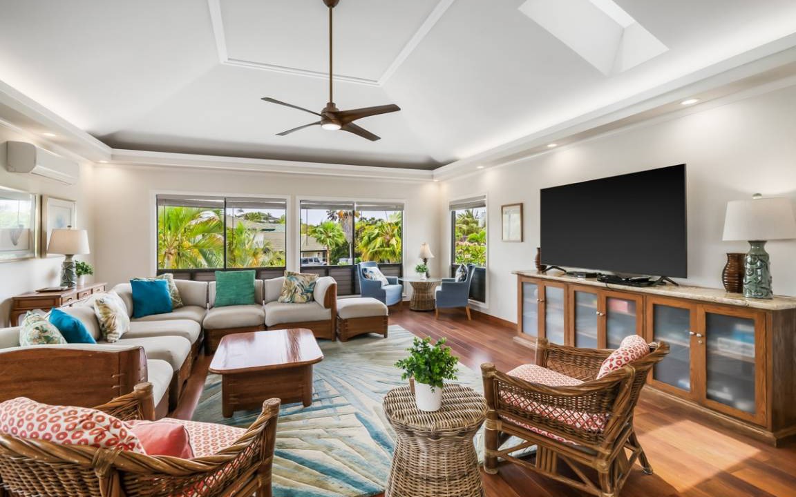 Photo of Livingroom in Bayview