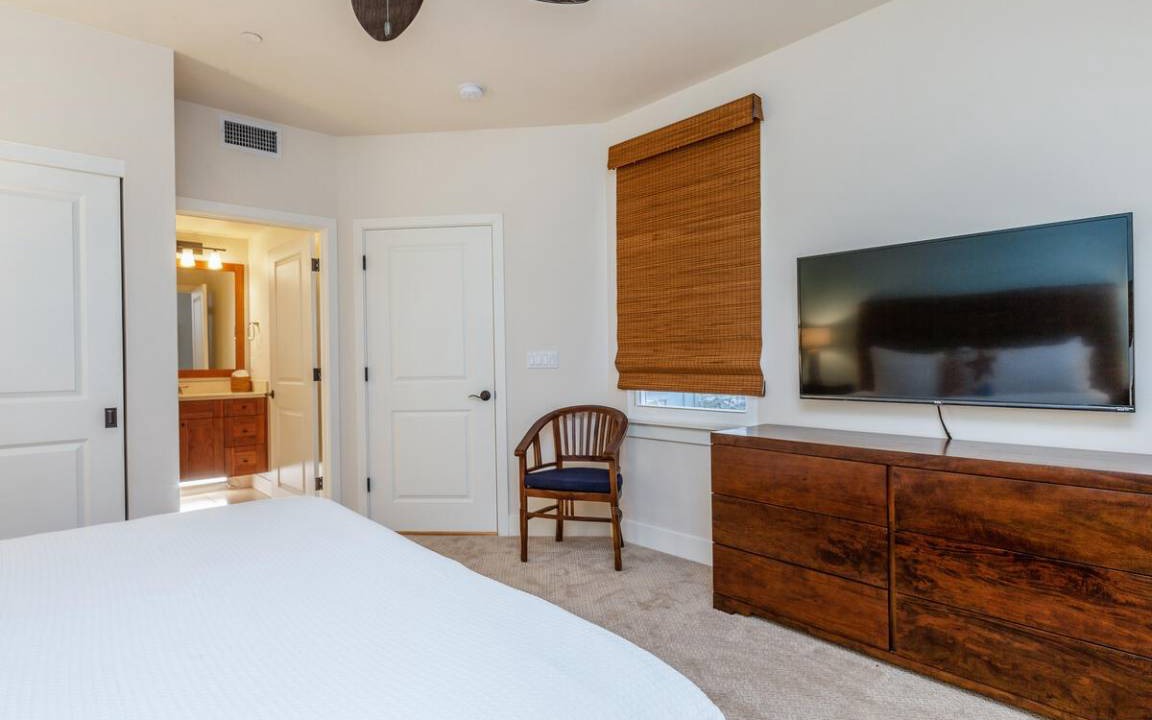 Photo of Bedroom in Poipu
