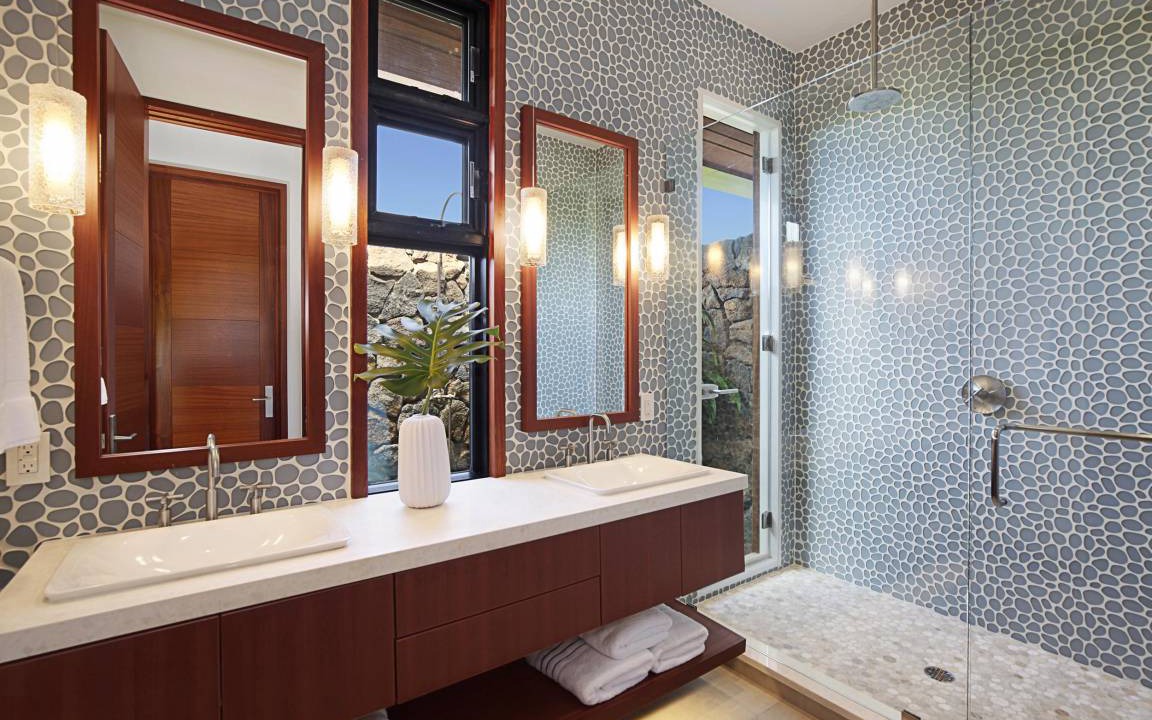 Photo of Bathroom in Poipu
