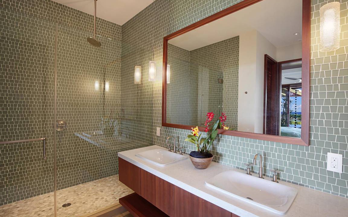 Photo of Bathroom in Poipu