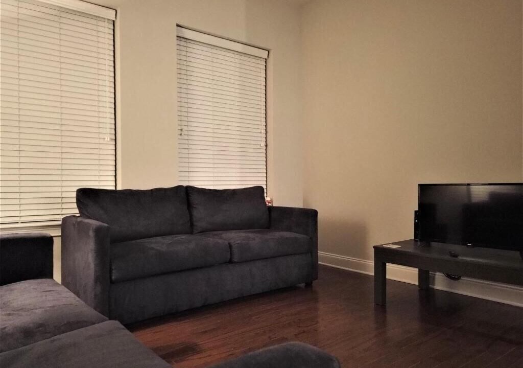 Photo of Livingroom in South Tuxedo Park