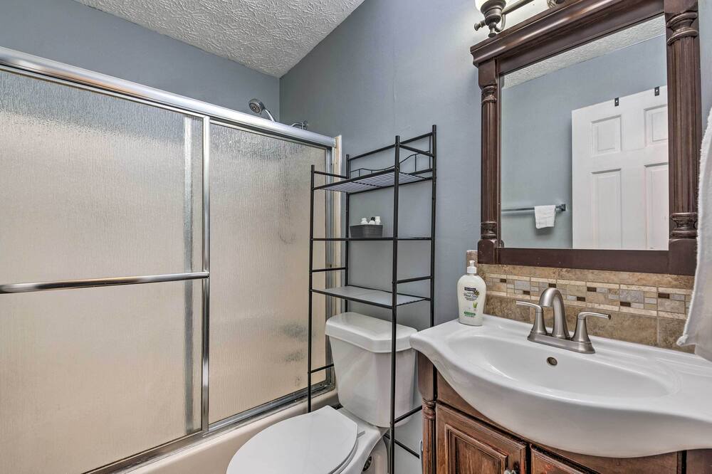 Photo of Bathroom in Clarkdale