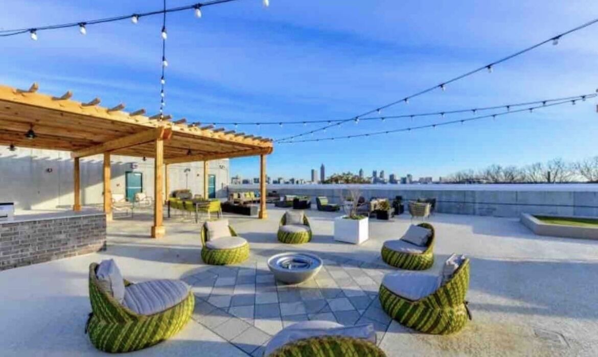 Photo of Outdoor in Loring Heights