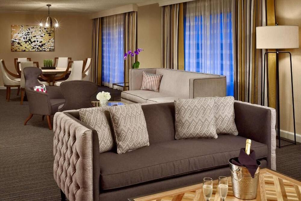 Photo of Livingroom in Gwinnett Place