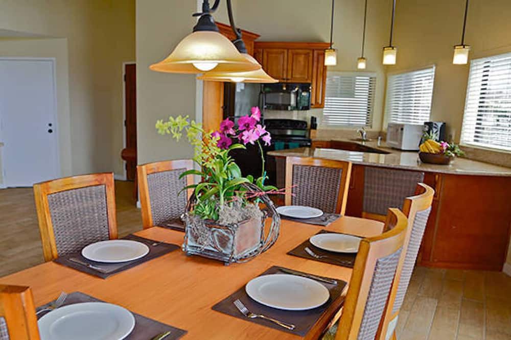 Photo of Kitchen in Kaiulani