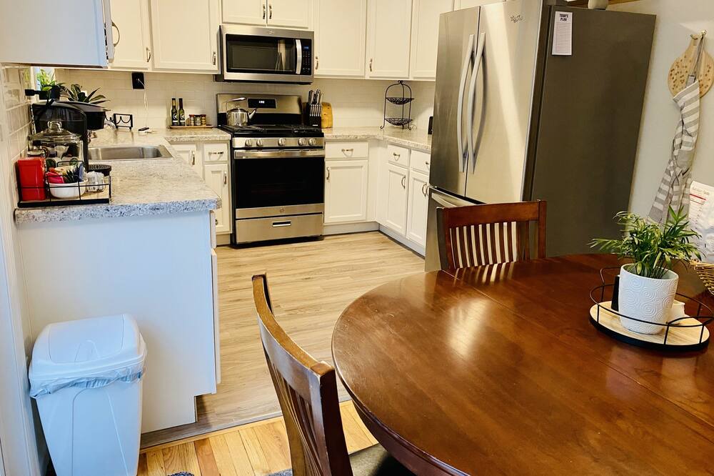 Photo of Kitchen in Geyser Crest