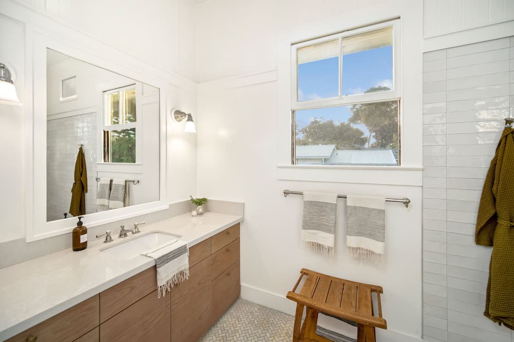 Photo of Bathroom in Koloa