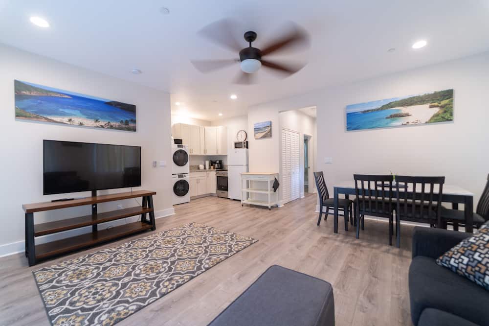 Photo of Livingroom in Ahuimanu