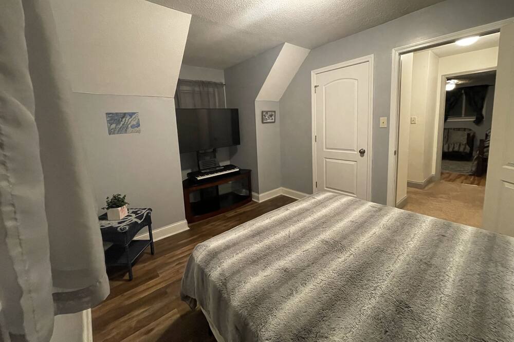 Photo of Bedroom in Leland