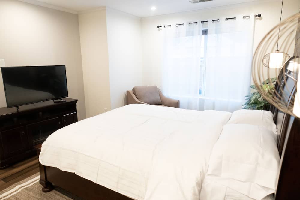 Photo of Bedroom in Town Center