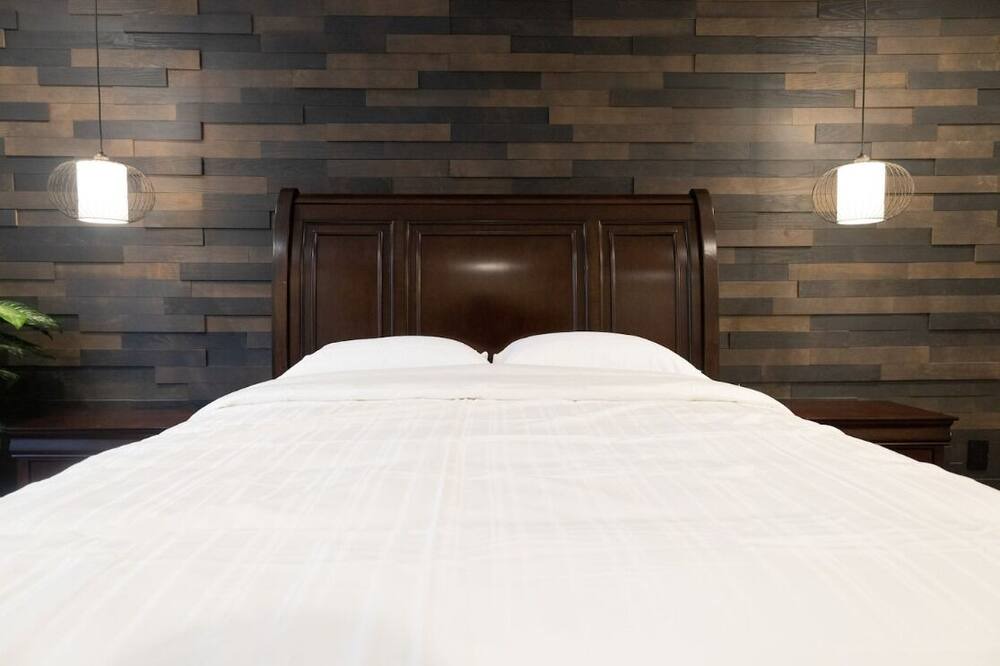 Photo of Bedroom in Town Center