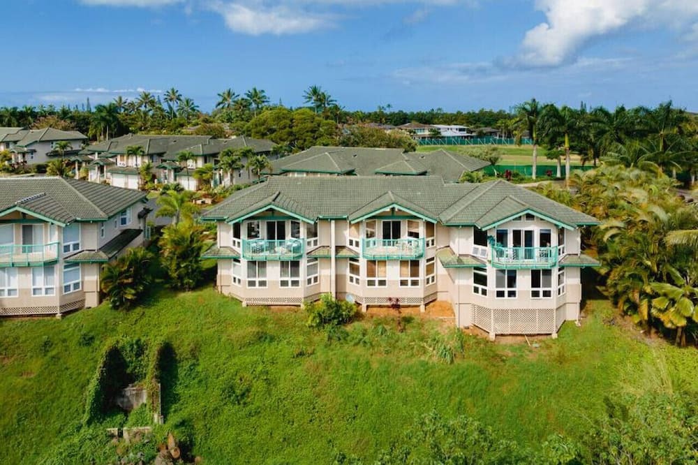 Photo of Others in Kaiulani