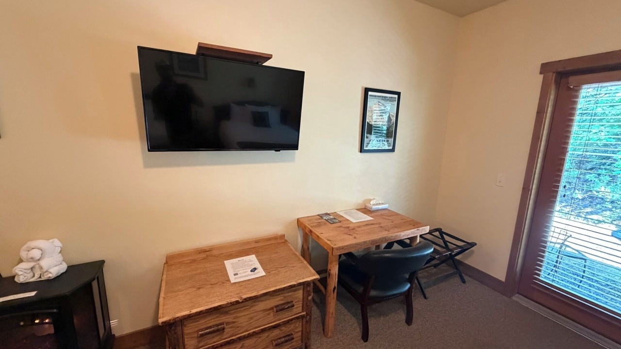 Photo of Bedroom in West Glacier