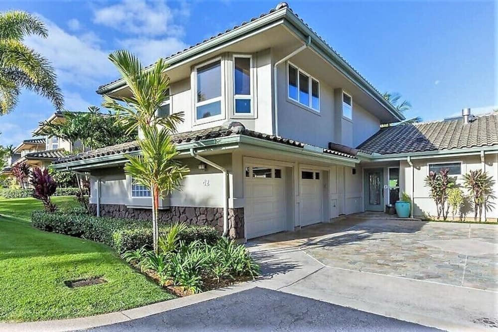 Photo of Others in Kaiulani