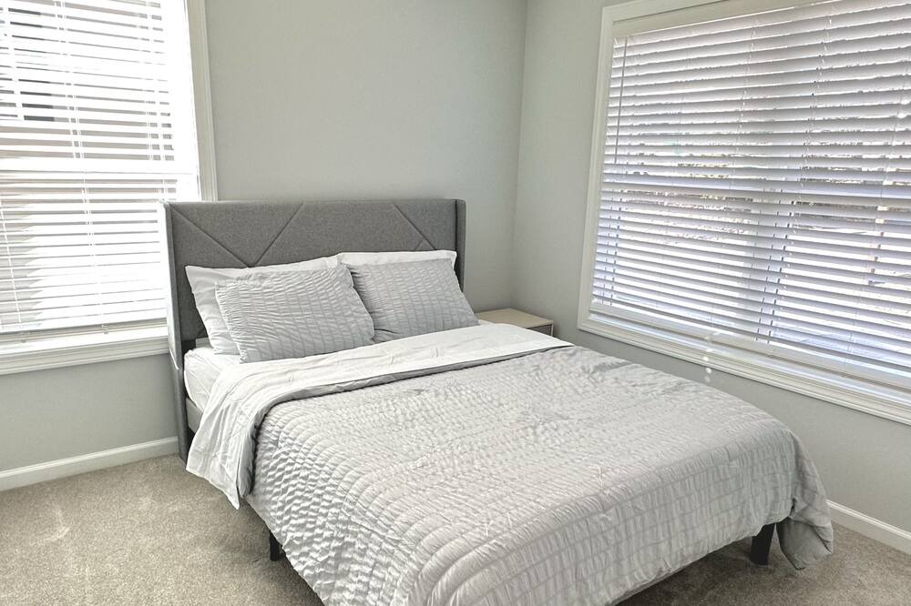 Photo of Bedroom in Marietta