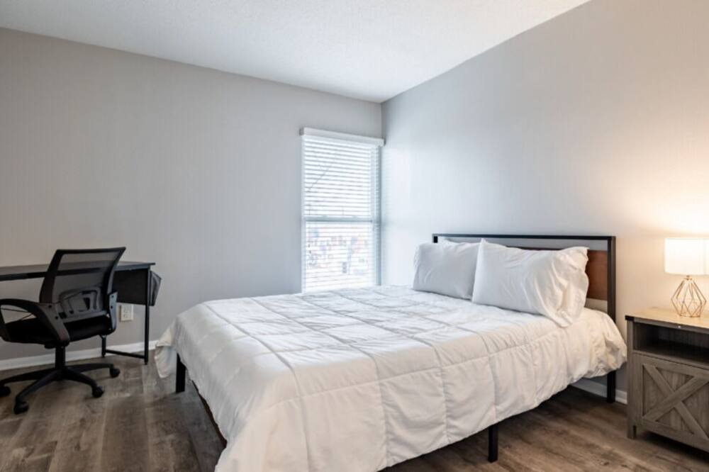 Photo of Bedroom in Sweet Auburn Historic District