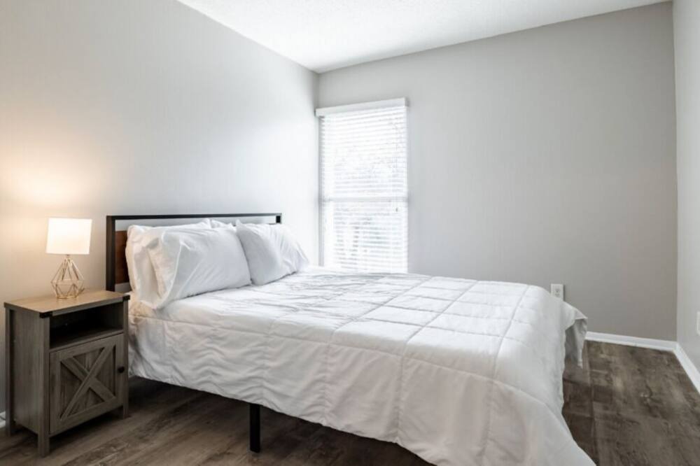 Photo of Bedroom in Sweet Auburn Historic District