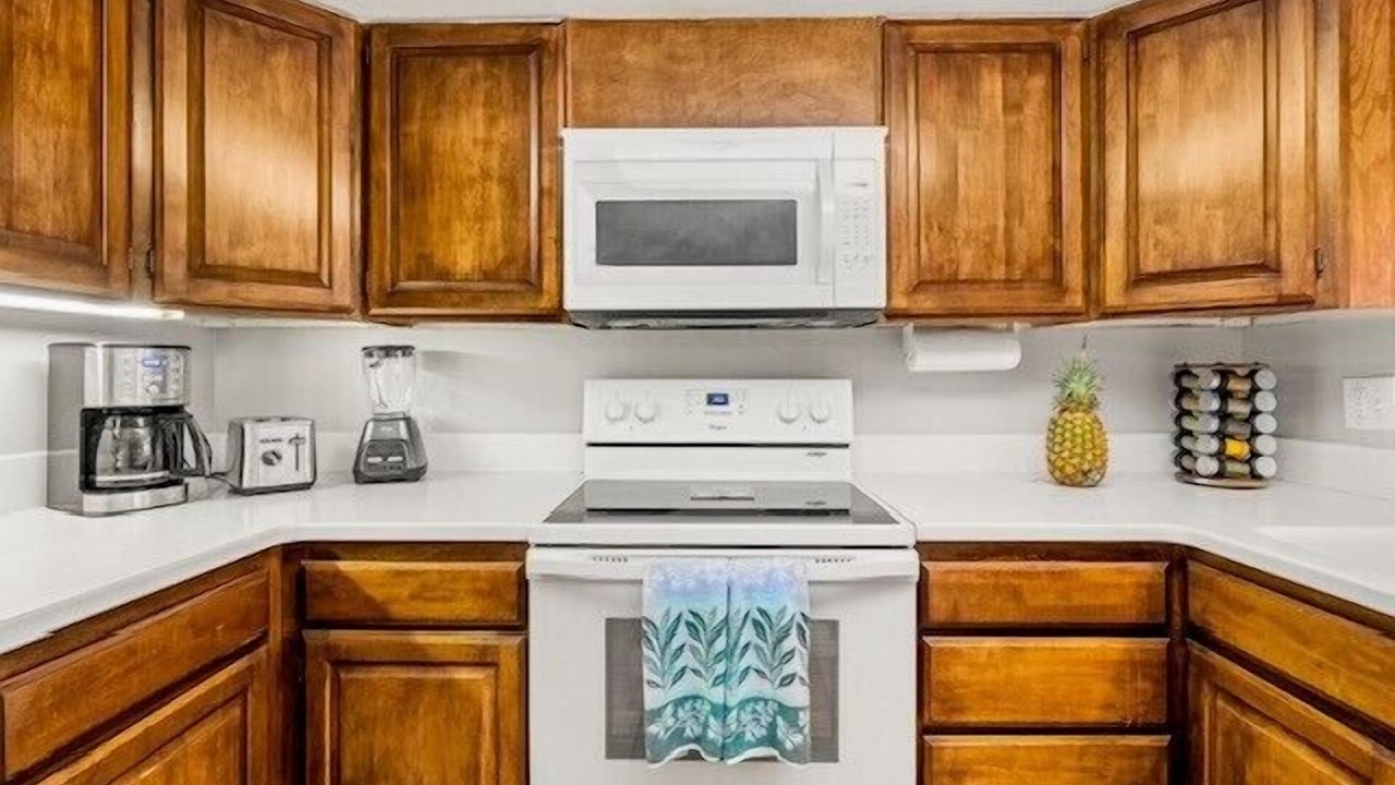 Photo of Kitchen in Kahaluu Bay