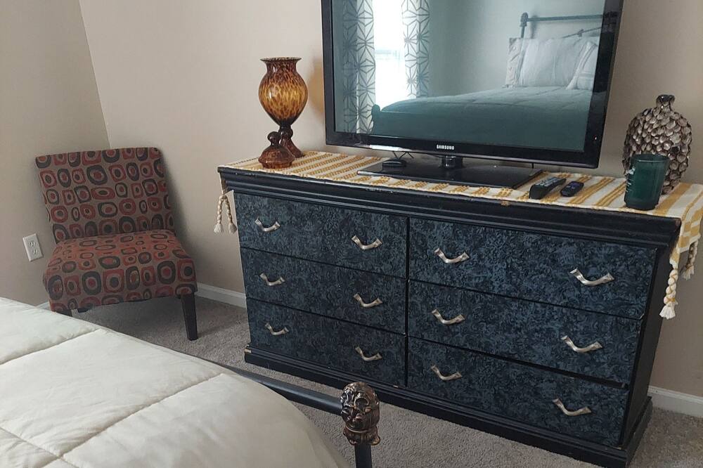 Photo of Bedroom in Cliftondale