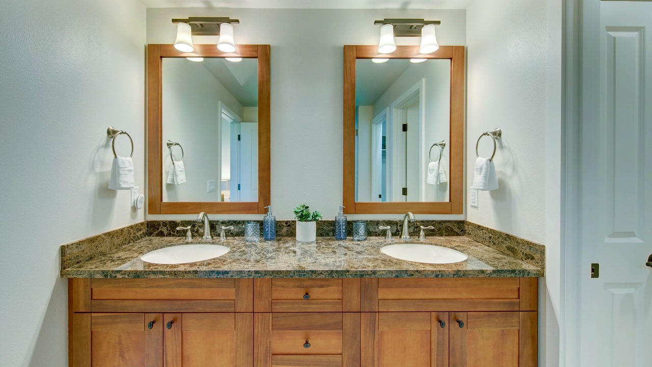 Photo of Bathroom in Poipu