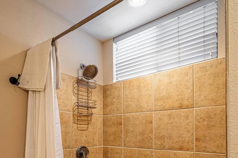 Photo of Bathroom in Wailea