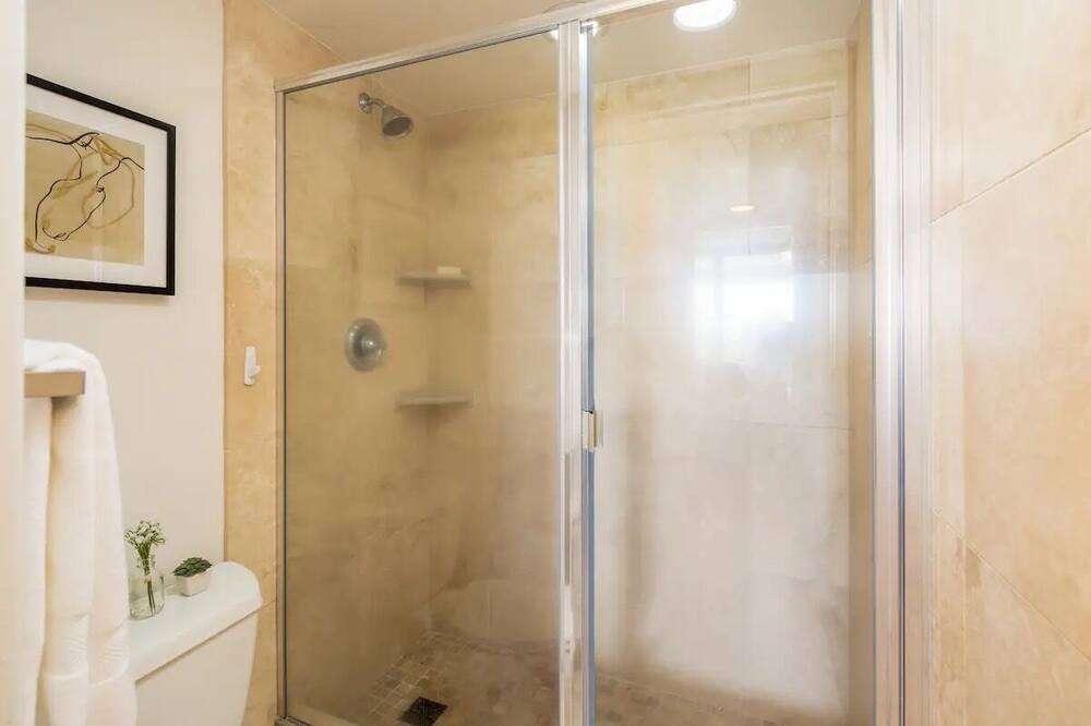 Photo of Bathroom in Kihei