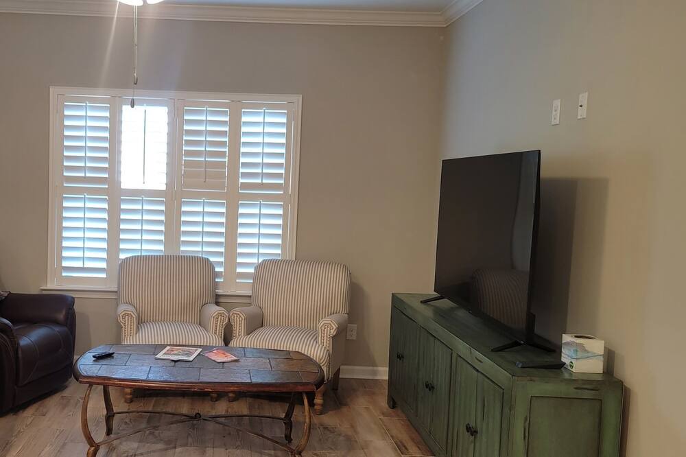 Photo of Livingroom in St. Marys