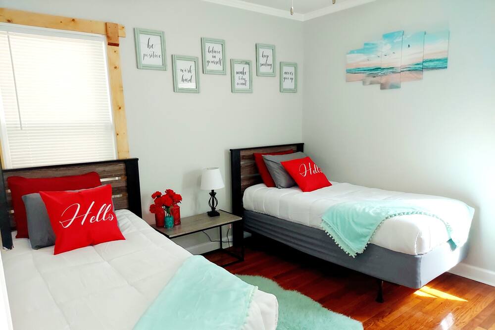 Photo of Bedroom in Southwestern