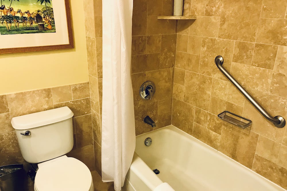 Photo of Bathroom in Hanamaulu