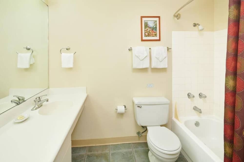Photo of Bathroom in Nawiliwili