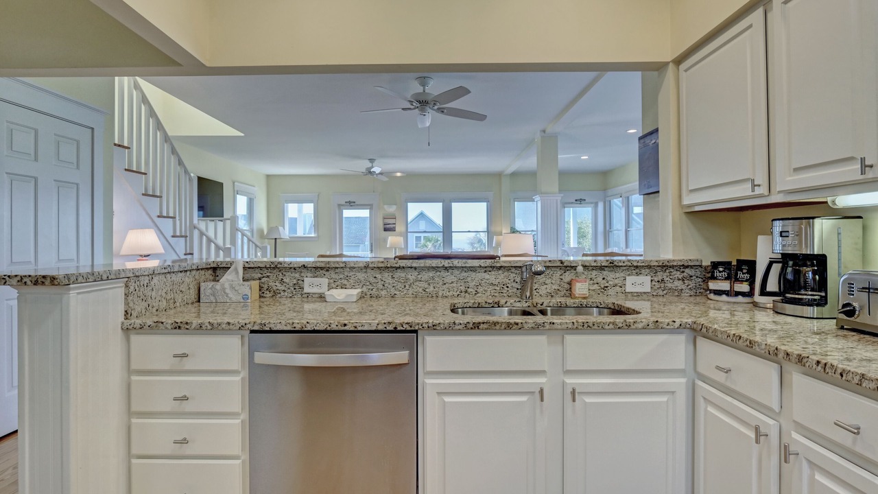 Photo of Kitchen in Flora's Bluff