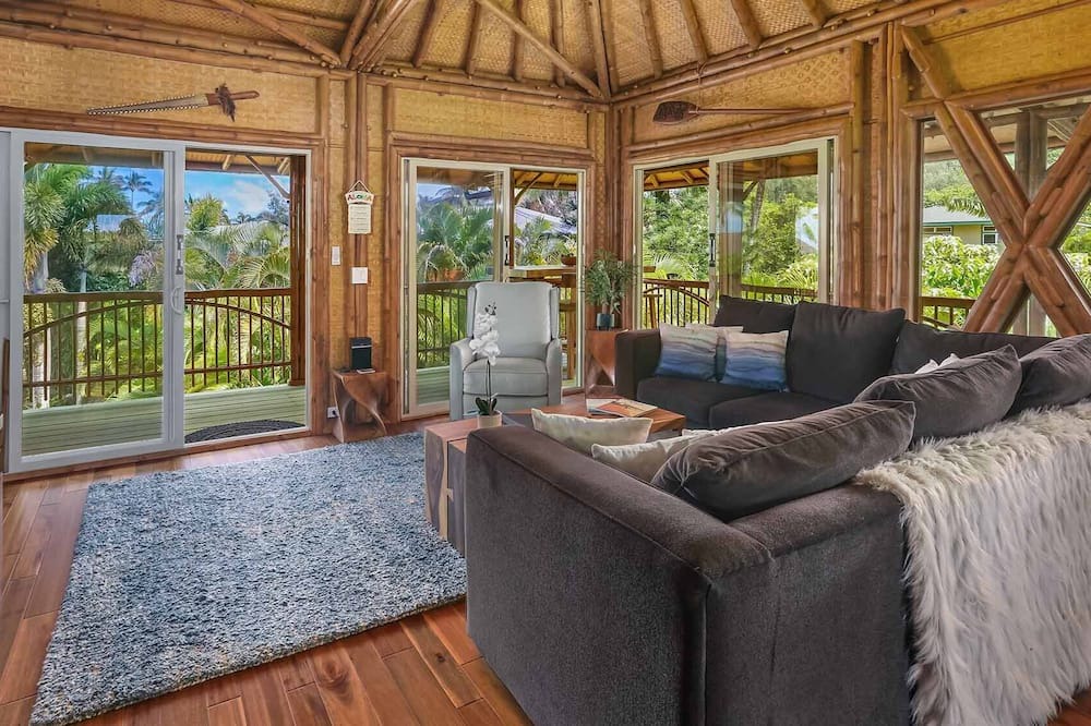 Photo of Bedroom in Wainiha