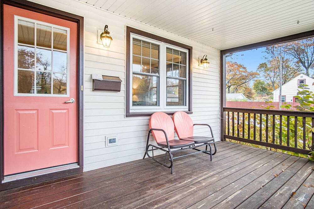 Photo of Patio Balcony in Lakeside