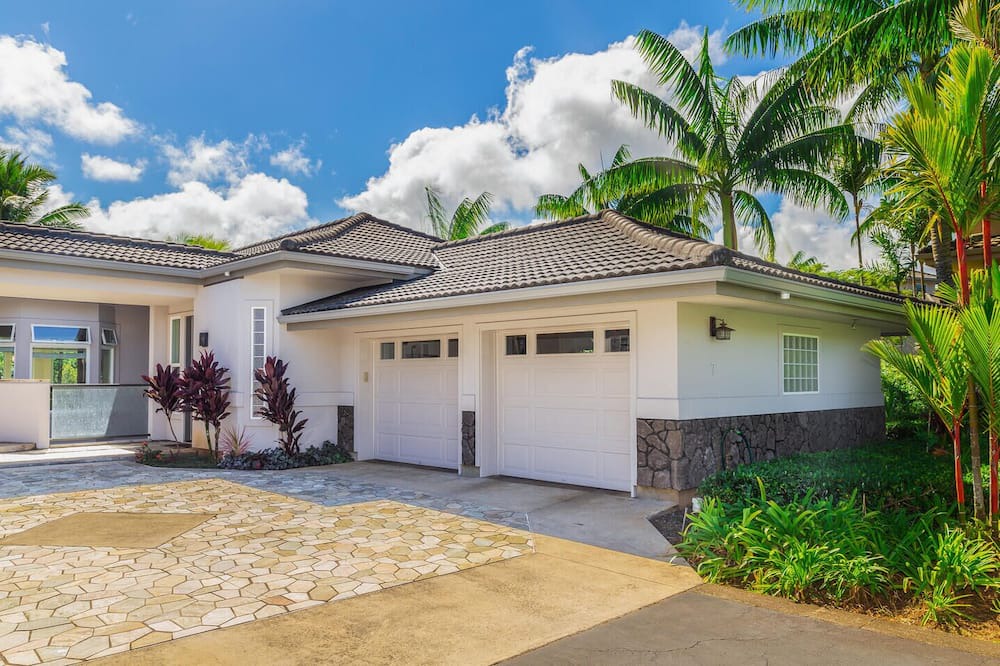 Photo of Others in Kaiulani