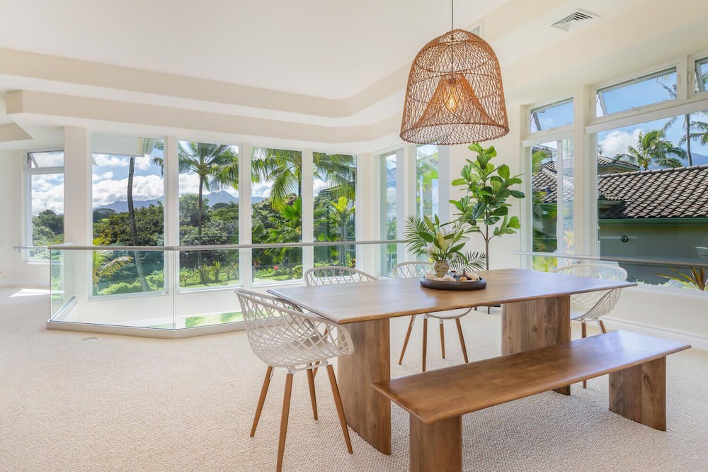 Photo of Livingroom in Kaiulani