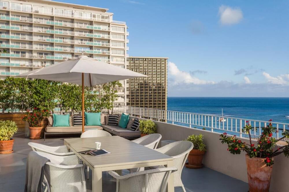 Photo of Others in Waikiki