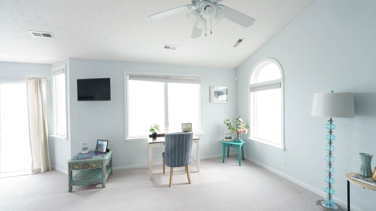 Photo of Livingroom in Fox Hill - Grandview
