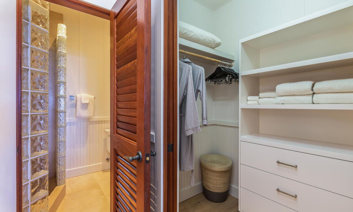 Photo of Bathroom in Wainiha
