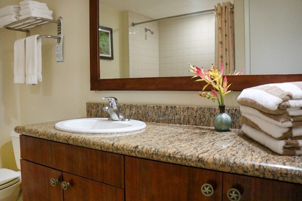 Photo of Bathroom in Wailua